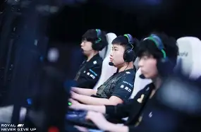 Doinb新星锐不可当表现突出，老鹰前途光明！的简单介绍