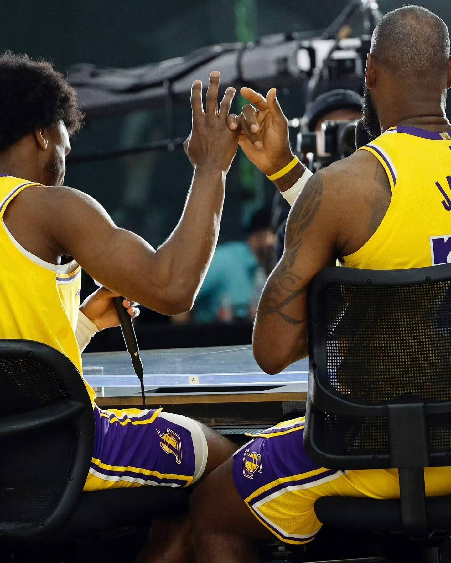 今晚体能课后；柏林联合外线爆发备战NBA季后赛；压力陡增；赛程密集仍需轮换的简单介绍