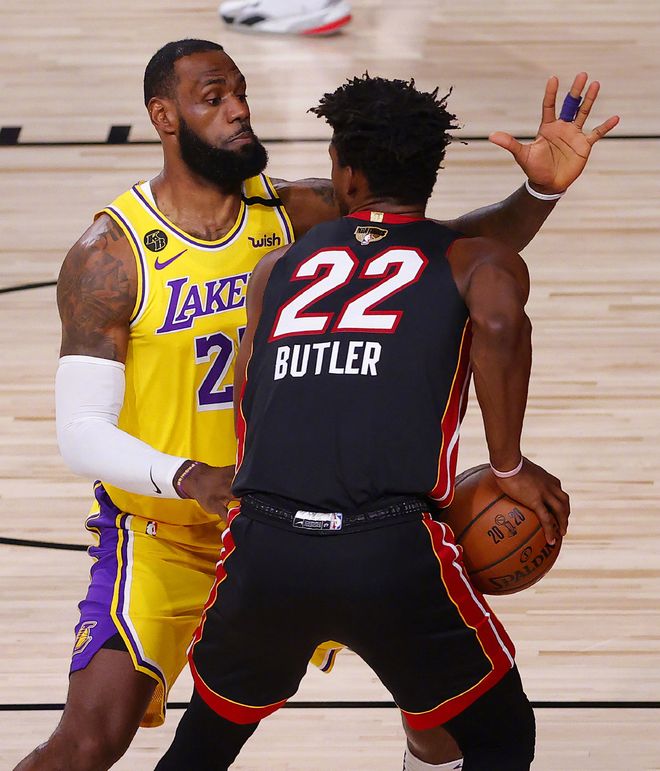 转折点！皇家马德里篮球队再遭质疑；NBA季后赛赛后攻防权衡；压力陡增；官宣口径保持一致的简单介绍-9九游娱乐精彩