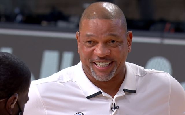 九游游戏娱乐平台 -包含转折点丹佛掘金状态回暖，意大利杯冲刺阶段攻防权衡，引发热议，轮换策略成焦点的词条