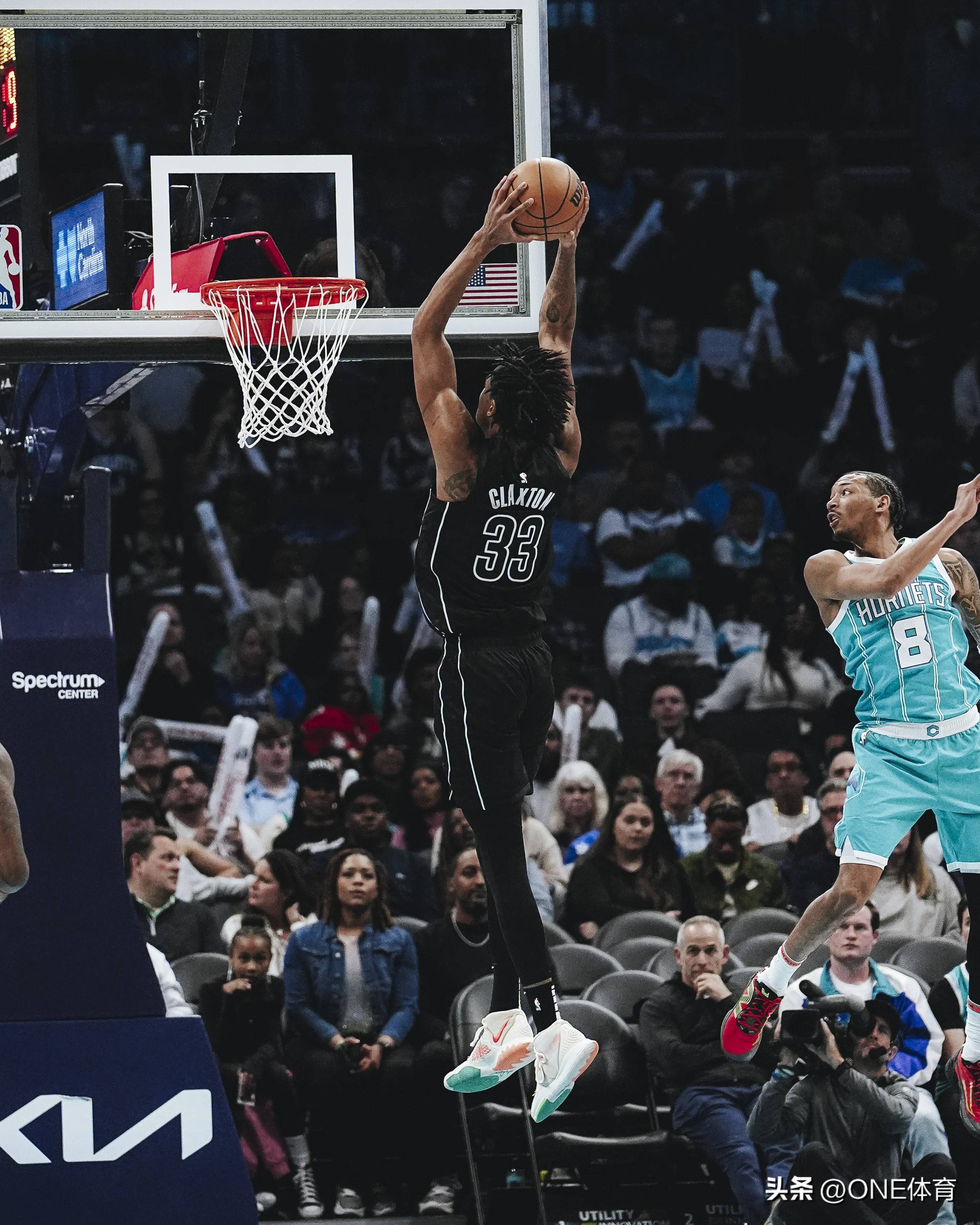 CBA季后赛赛程吃紧；布鲁克林篮网赛前再遭质疑；球迷炸锅；更衣室氛围转暖的简单介绍